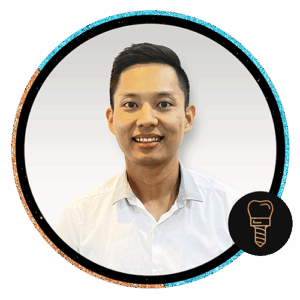 Headshot of Dr. PA Zaw, cosmetic and surgical dentist in Hamilton